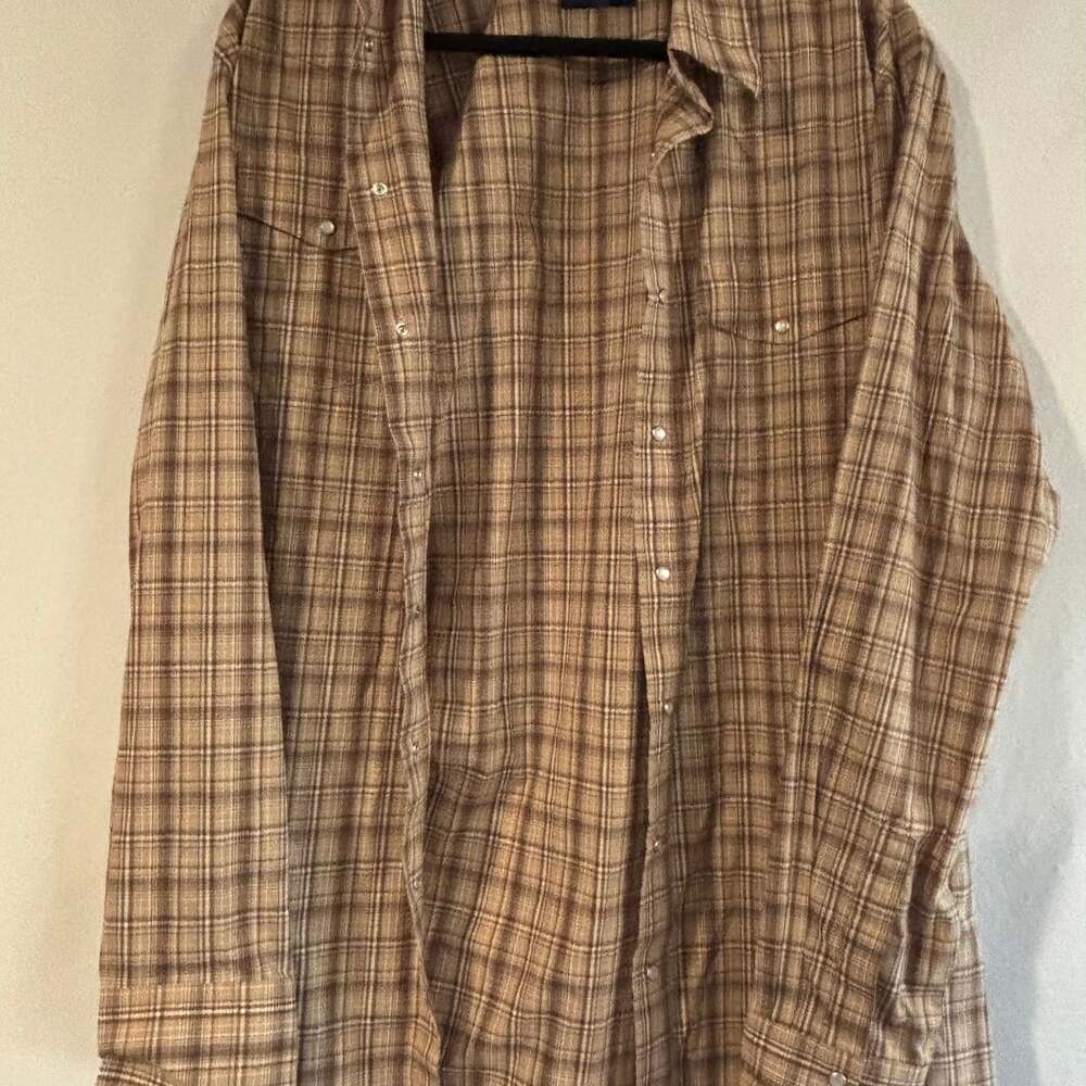 Wrangler Mens George Strait Long Sleeve Button Down Shirt - Brown Plai –